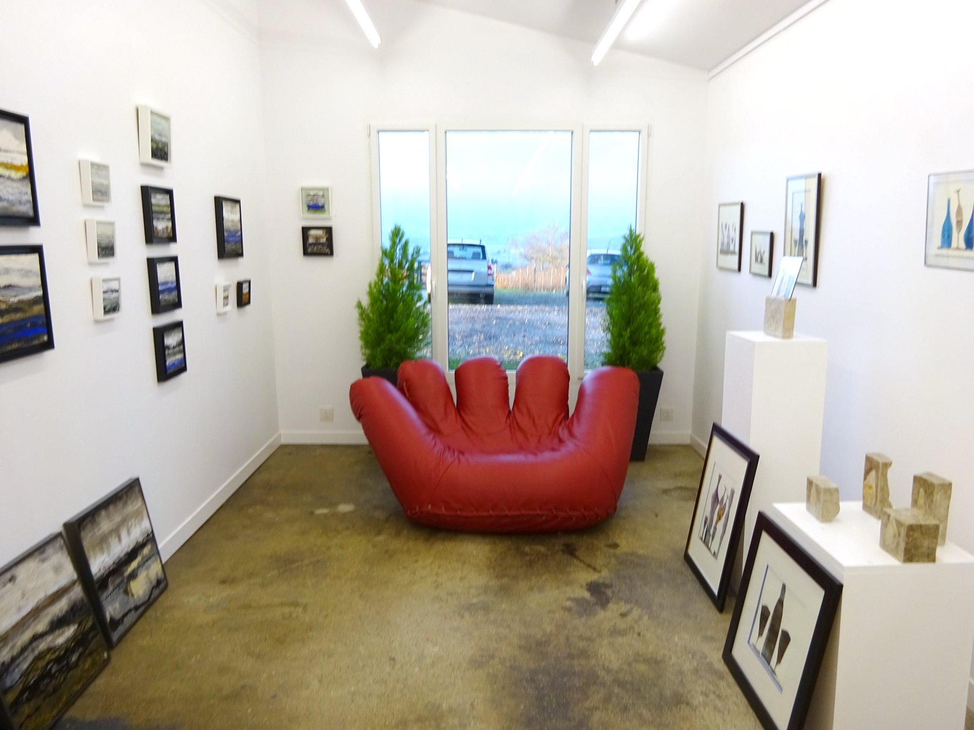 La première salle, fauteuil rouge La première salle, fauteuil rouge